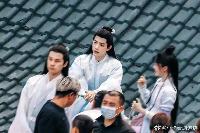 肖战粉也是吃上百家饭了##好多站姐发了肖战##愚人节站姐团建