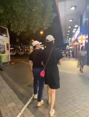 何猷君身高被四太拖累和178奚梦瑶逛街身高矮半截看着最多165