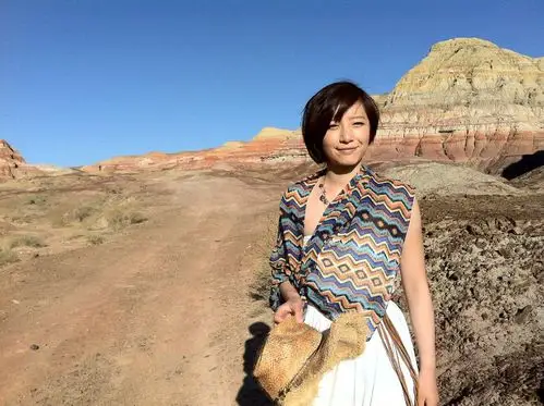 p>李斯丹妮 i>(dany lee) /i>,1990年4月26日出生于四川省成都市