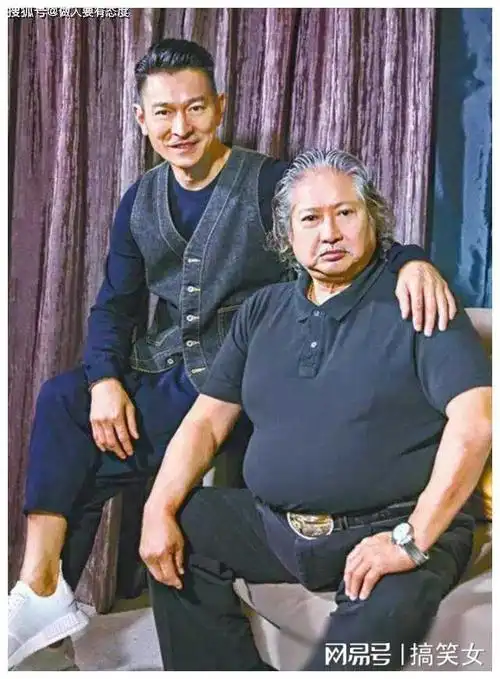 74岁洪金宝发声力挺成龙晚年状况