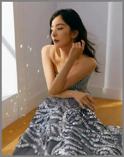 明星时尚穿搭||杨幂写真.最近没有首饰分享,更新一集