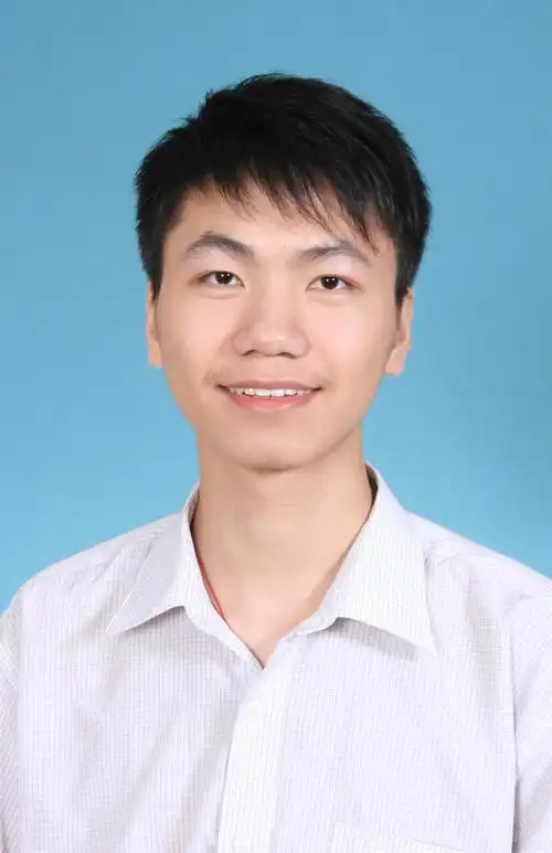 上海家教-在校大三学生家教-杨浦 同济大学家教 证件照