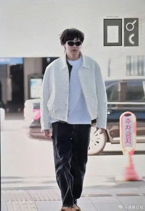 朴灿烈最新机场路透##朴灿烈肉眼可见的胖了