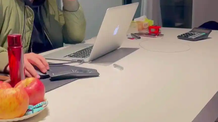 不知不觉,做设计已经十五年了.加班挑灯夜战已经是常态了