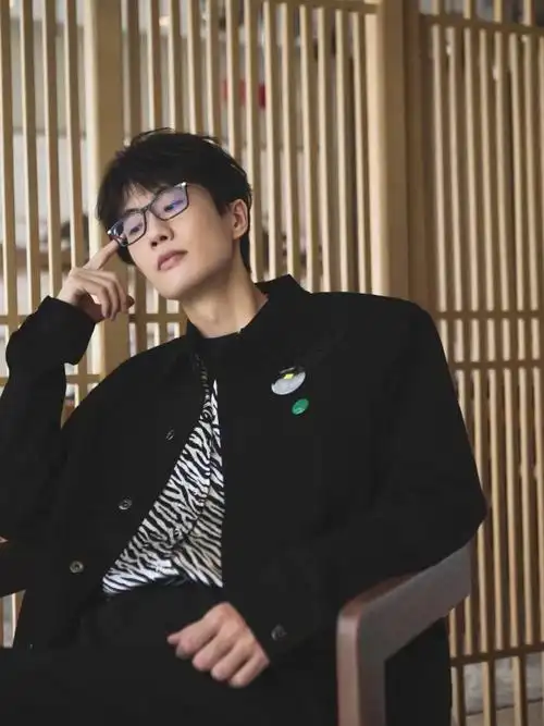 【你的福利掉落】许嵩最新照片