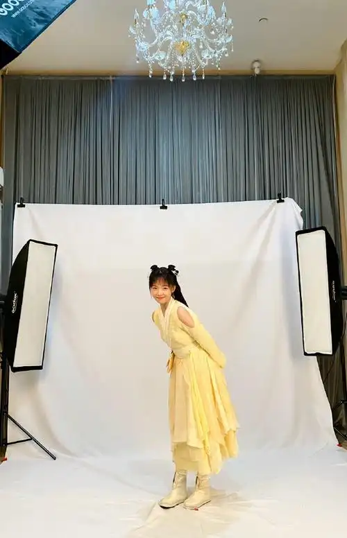 吕小雨超话#亲爱的天狐大人#与元宝的初见