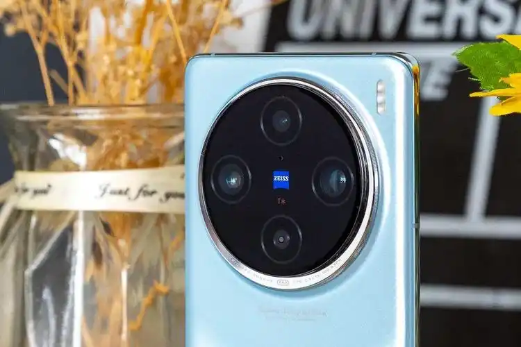 vivox100pro体验手机影像新高度10倍长焦战夜景