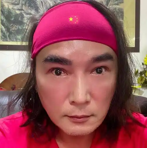 54岁焦恩俊近照引发关注!