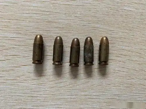 合阳一村民家发现土枪和子弹