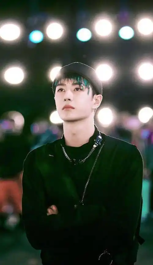 时代少年团奖品是教辅书_王一博_公司_弟弟