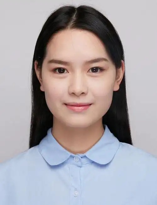 ps快速给美女证件照修图教程(1)