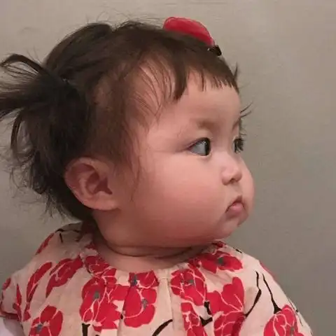 嘟嘟嘴等搞怪表情的萌娃qq头像图片