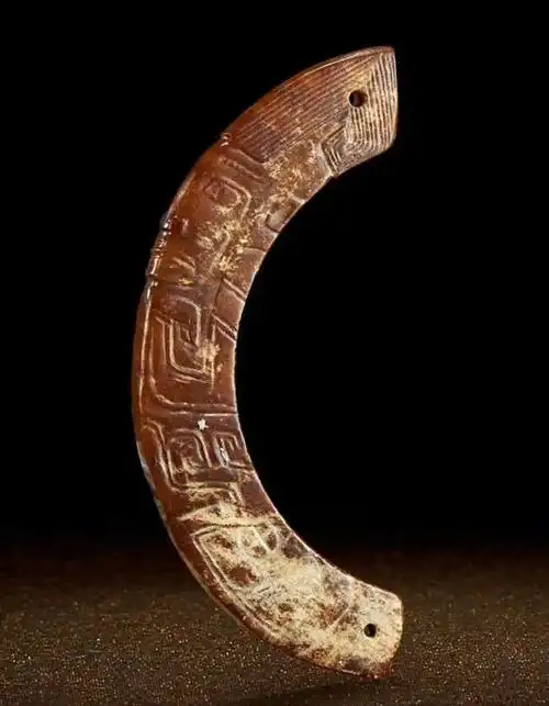 香港万昌斯拍卖会"瑾瑜兰桂"的200余件高古玉器佳品!