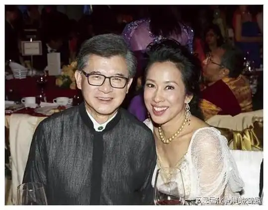 朱玲玲嫁罗康瑞被分手,这次低调再回霍家,霍震霆态度发生改变