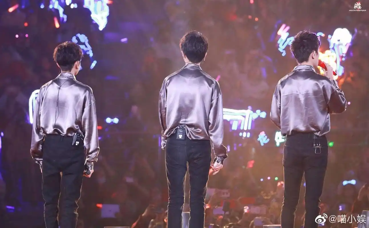 [tfboys][新闻]190501 看背影就很心动的添福宝,三人同行是最美