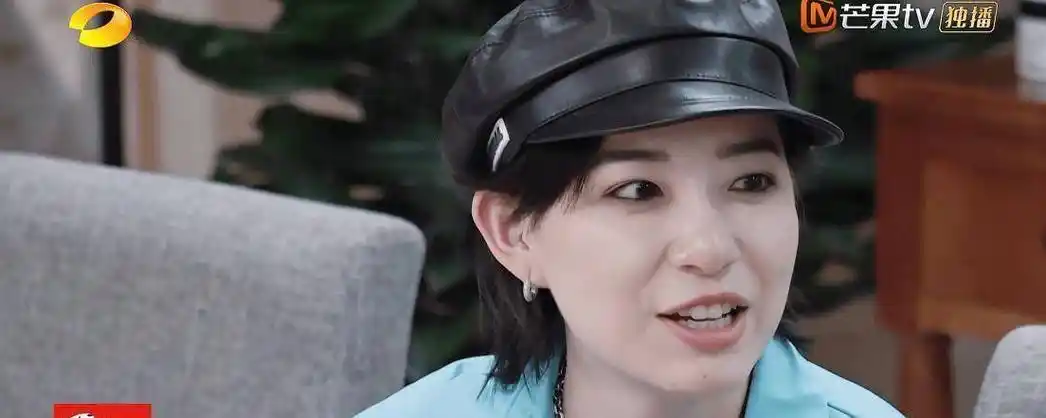 李斯丹妮自责抹泪,反省时刻还是来了_徐峥_姐姐_孟佳