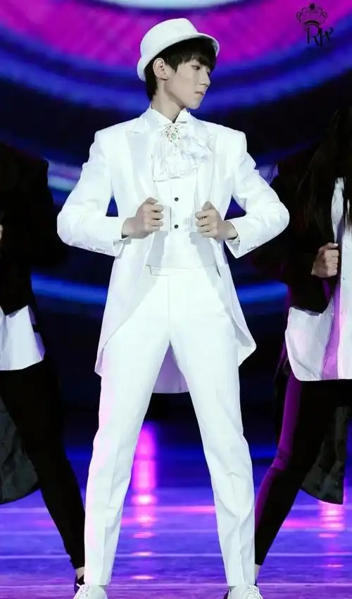 酷帅优雅蛊惑王源の舞蹈魅力速来pick谁看谁着迷