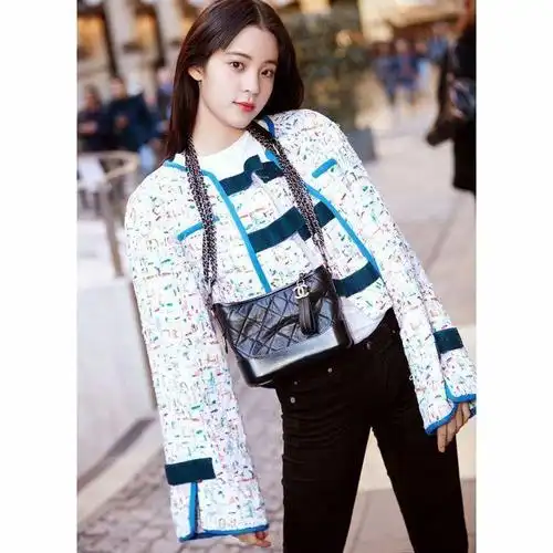 属于青春的性感, 欧阳娜娜越穿越美