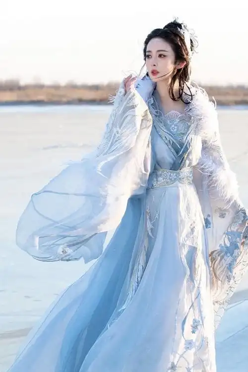 古力娜扎冰面仙羽写真##娜扎古装美人清冷感