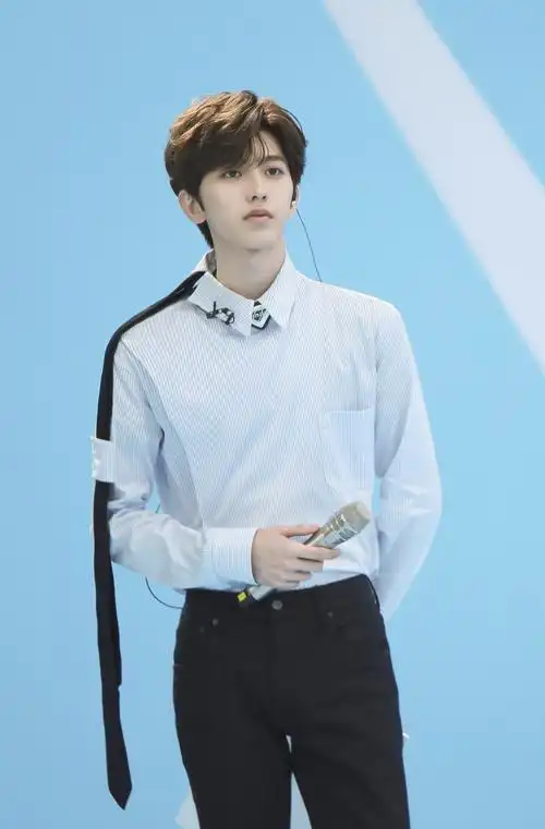 蔡徐坤青春有你2第二期剧照图片