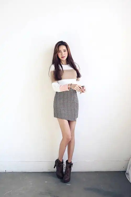 矮个子女生穿衣搭配 最新时尚韩版女装穿搭秀