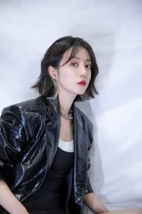 李溪芮挑战《小时代》经典片段 迎难而上只为成为更好的自己