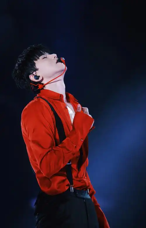 #张杰未live巡回演唱会##张杰未live开往1982巡回演唱会#