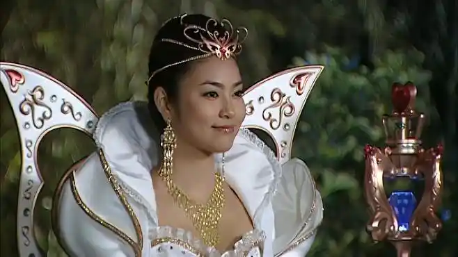 巴啦啦小魔仙:魔仙女王来了,美琪美雪法宝升级,太开心了!