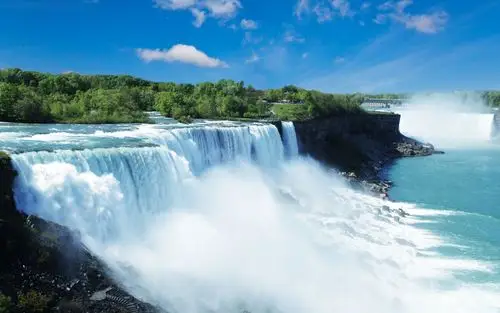 庐山的瀑布风景高清桌面壁纸下载1