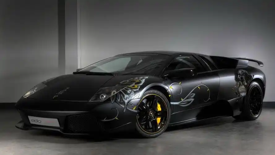 桌面壁纸 汽车壁纸 > 正文  本文 超酷黑色汽车壁纸_魅力十足的个性