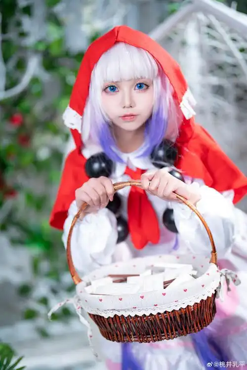 cos 正片出境:@桃井乳平妆娘:@咲梓摄后:@l同学不好好努力场地:@futa