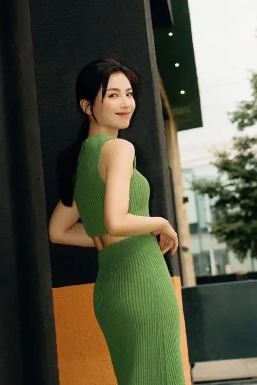 刘涛生日连发3条微博##刘涛生日连发30张照片