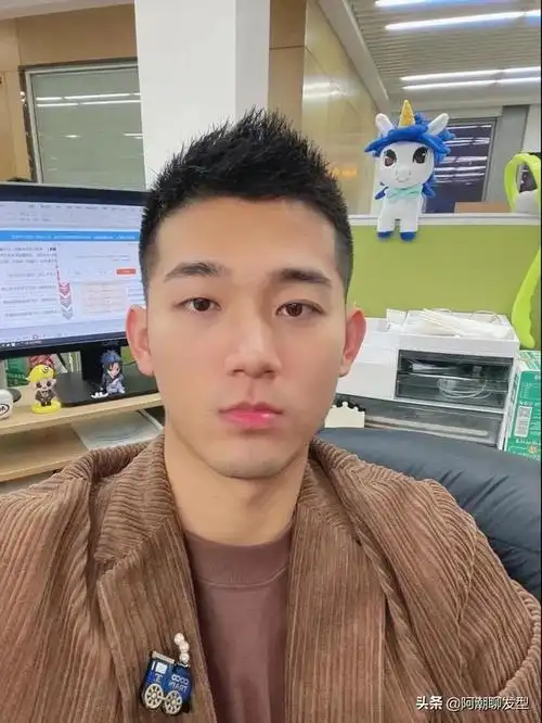 这10款短发超帅气,五款男生帅气短发发型 引领2014年帅气短发潮流