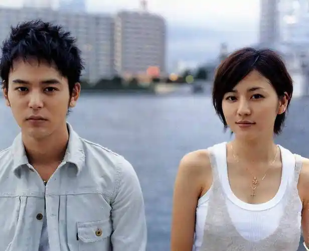 几乎都能看到过去妻夫木聪身上的影子毕竟置换在20年轻,人家也算小