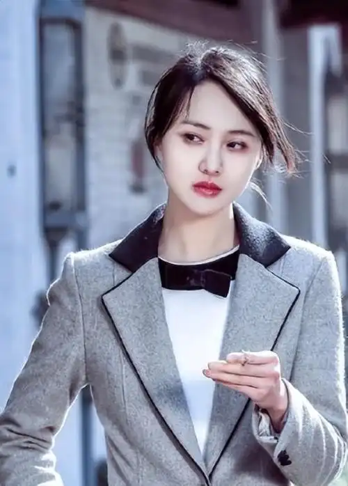 郑爽被冻结百万股权郑爽公司百万股权被续冻