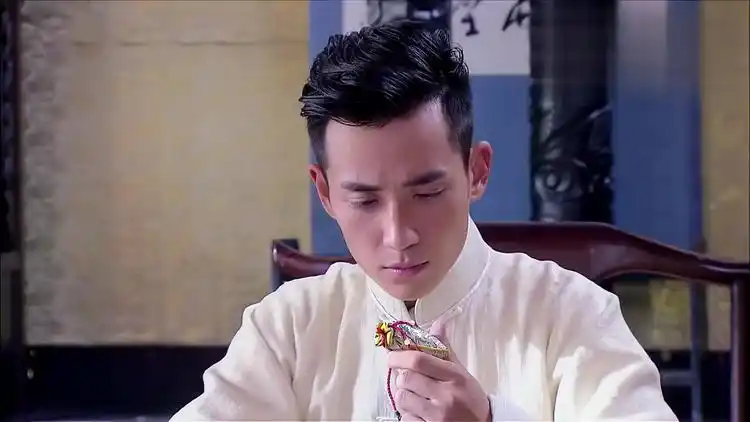 情定三生:看到昏迷不醒的知夏,向天暗自神伤,想去抚摸却又不敢