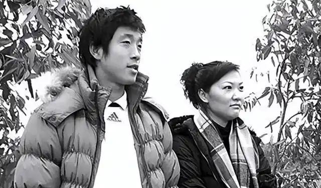 现状:妻子诈骗5000万被拘,退役后如今当司机月薪3000_王媞_肖钦_生活