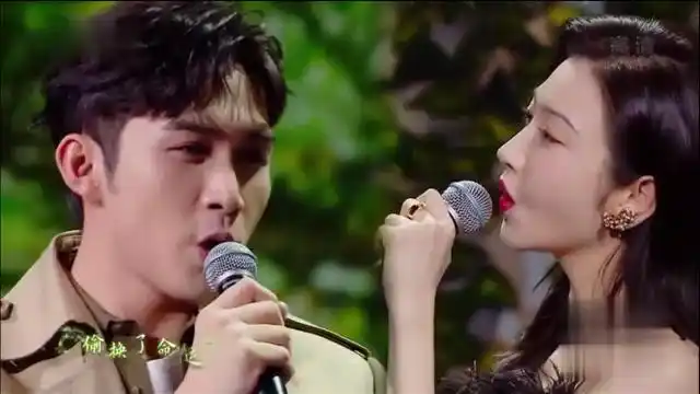 王牌对王牌第6季:景甜张彬彬牵手合唱《下落不明》,现场还原"按唇杀"