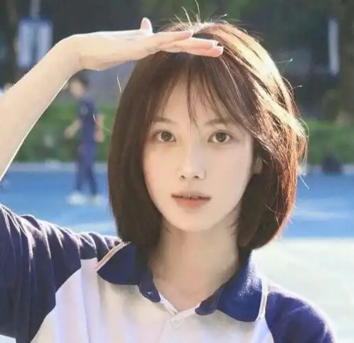 初中女生发型_小红书