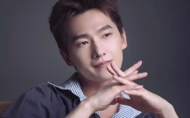 【杨洋】杨洋小视频 210909月影家居 杨洋笑容花絮