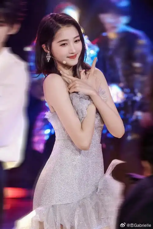 关晓彤烟花少年##关晓彤严晓丹##关晓彤##关晓彤王牌