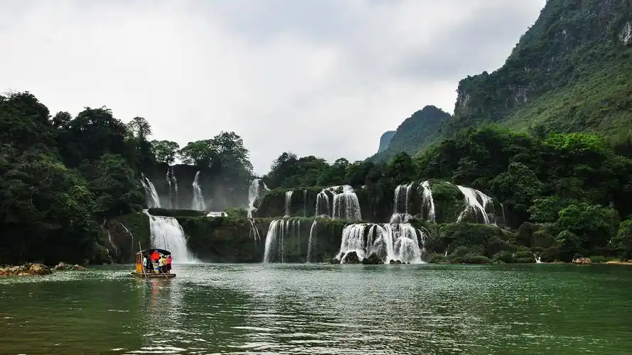 广西德天瀑布风景摄影高清宽屏桌面壁纸