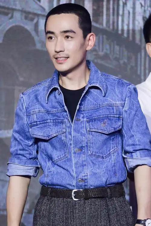 朱一龙寸头也好帅呀