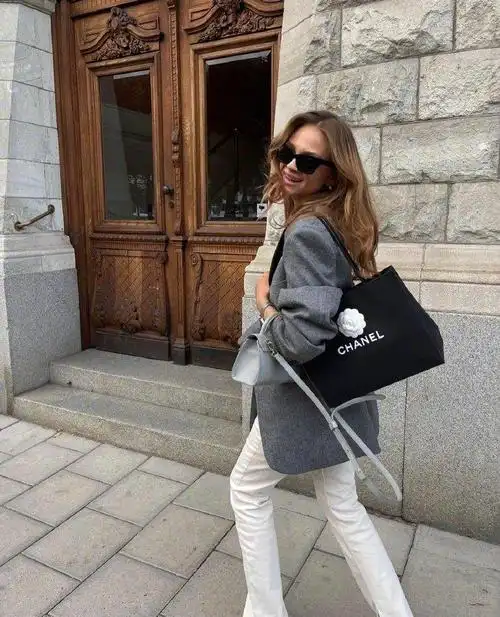 ins时尚博主的日常穿搭look更新时髦酷飒的欧美风