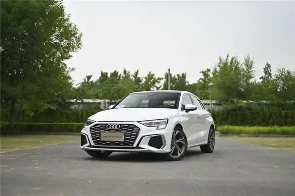 奥迪a3sportback中配测评(国产bba中的两厢车)(1)