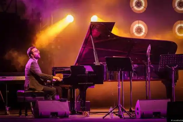 2.22开票 | 心动巴黎 劳伦特•库伦德爵士钢琴独奏音乐会——来听一