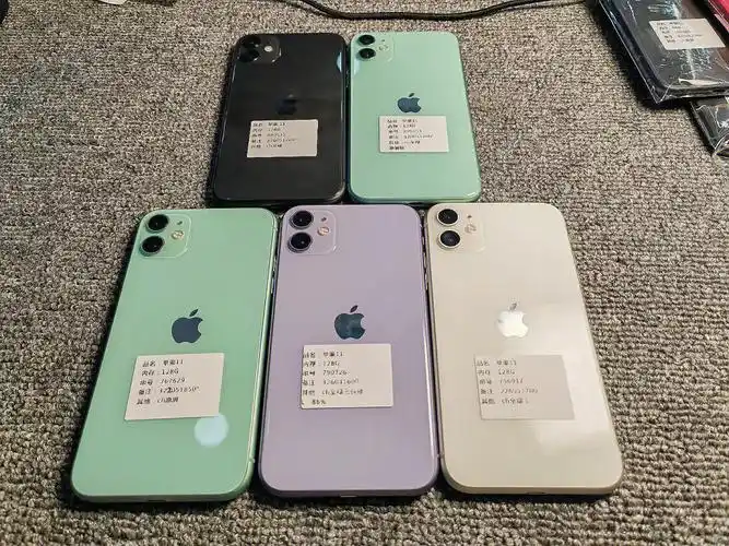苹果11国行128 个个成色靓 多个颜色可选 两千多块首选好机#科技