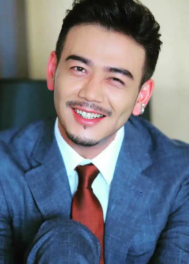 小包总杨烁个人资料 杨烁前妻插图