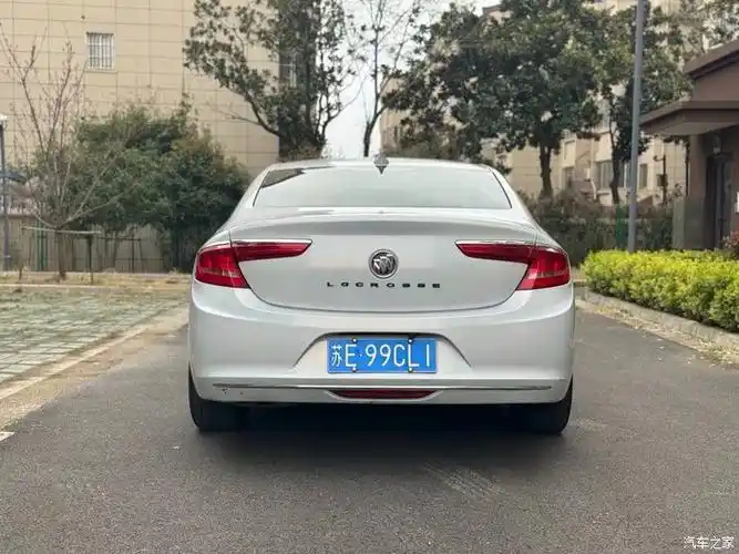 新到17年别克君越20t精英版一手车5万公里原版原漆