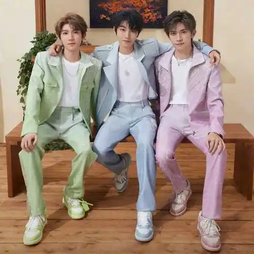 从tfboys到时代少年团,时代峰峻可以说是致力于偶像的养成.